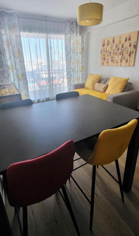 Adorable Petit Appartement Avec Magnifique Vue Sur Le Port De Canet Екстериор снимка